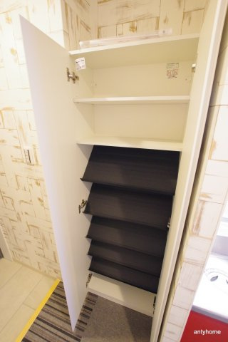 メゾニティクイーン阿波座 仲介手数料無料の収納