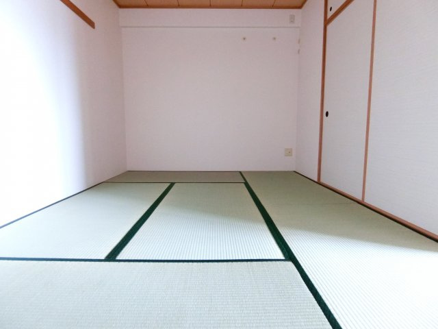 アルシモンテ滝谷の和室