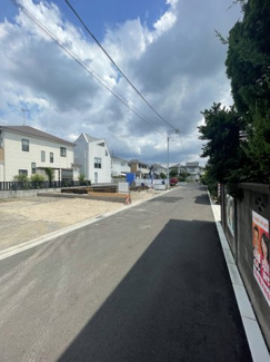 【前面道路含む現地写真】
