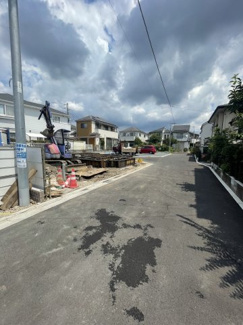 【前面道路含む現地写真】