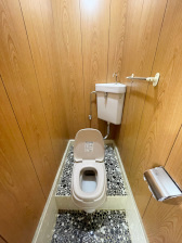 佐藤3丁目貸店舗のトイレ