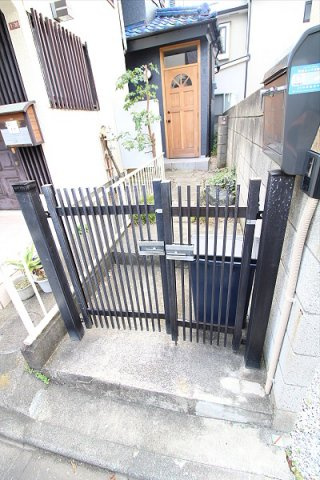 【エントランス】