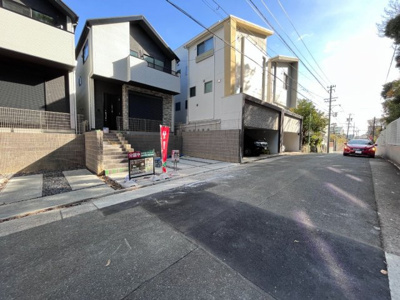 【前面道路含む現地写真】 | 瑞穂区師長町1期　2号棟〈仲介手数料無料〉弥富小・萩山中　新築一戸建て | 1/12撮影
住宅ローンアドバイザーの村田です。住宅ローン審査が通らなかった方、あきらめる前にご相談ください。