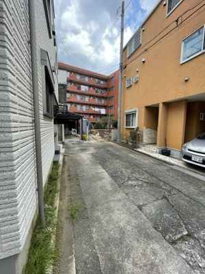 【前面道路含む現地写真】 | 仲介手数料無料　日野市日野台1丁目新築戸建て