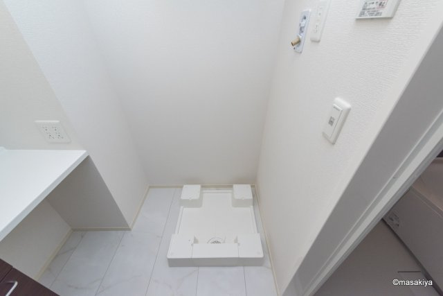 イストワール宇木の洗面所|室内洗濯機置き場