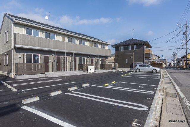 イストワール宇木の駐車場