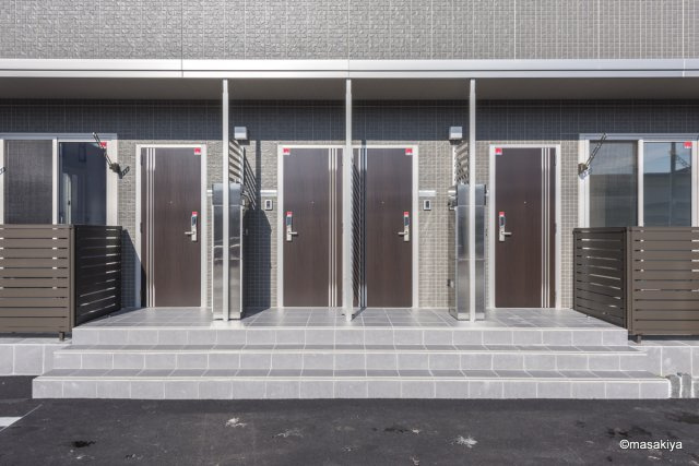 イストワール宇木のエントランス