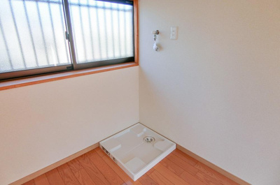 【設備】 | 東田荘A棟 | 室内洗濯機置き場