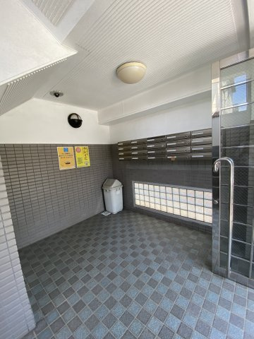 リエス舞浜のエントランス