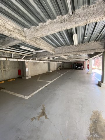 リエス舞浜の駐車場