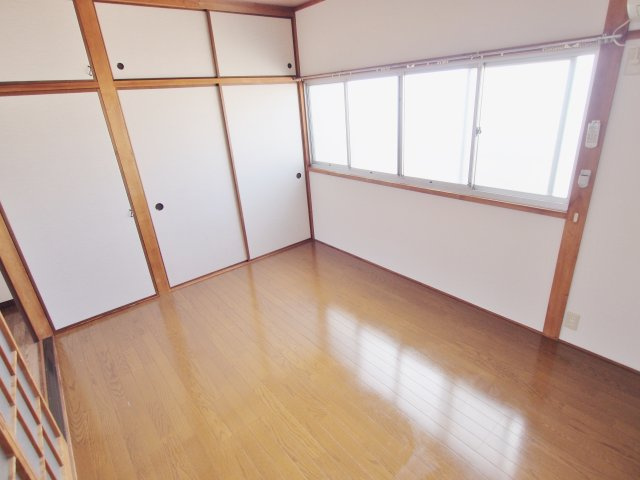 三宅第五アパートの寝室