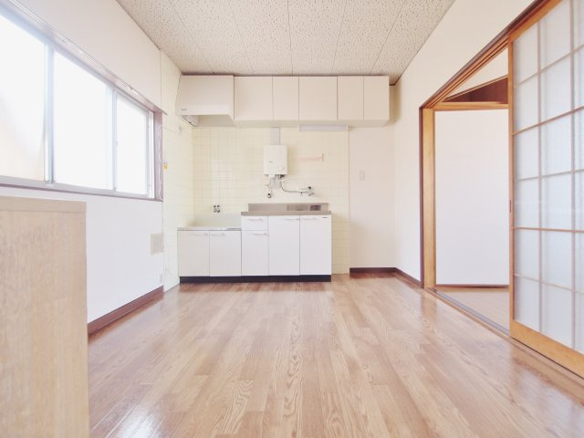 三宅第五アパートの居間・リビング