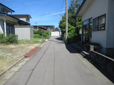 【前面道路含む現地写真】 | 能代市落合字下大野・売地