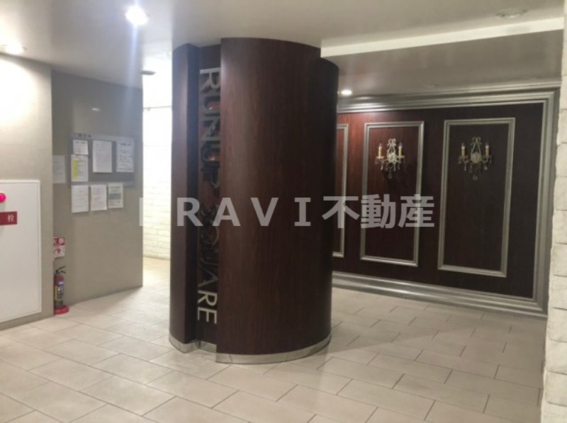 ラナップスクエア大阪城西　BRAVI不動産のロビー|【ラナップスクエア大阪城西】落ち着いたロビーです