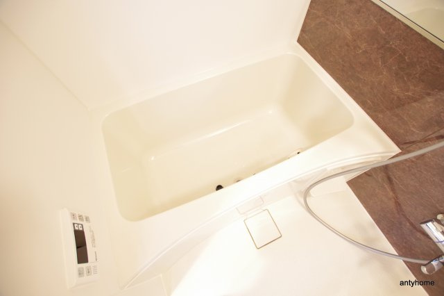 スプランディッド新大阪キャトル　仲介手数料無料の浴室