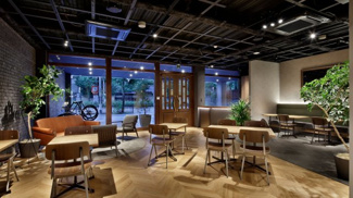 【ロビー】 | 約７０㎡のシェアキッチン付きラウンジスペース
土日祝は利用者参加型イベント会場として