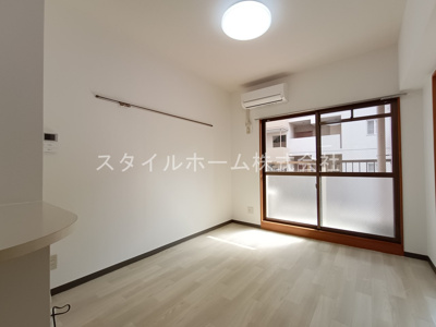 【居間・リビング】 | 東マンションII