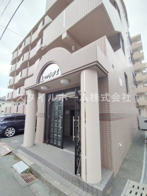 【外観】 | 東マンションII | 外はこのようになっています