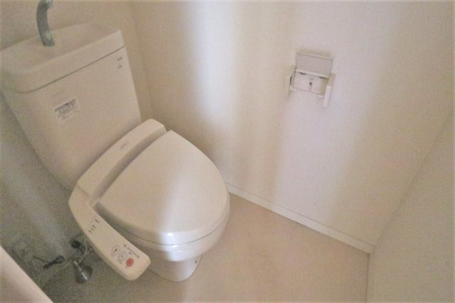 パッサーレ　弐番館のトイレ