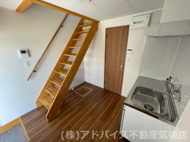 八女郡広川町大字広川のアパートのその他|リビングです