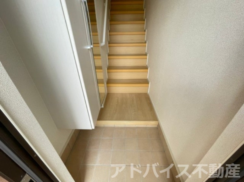 八女市龍ケ原のアパートの玄関|※実際の間取りと反転します。