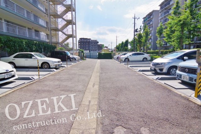 せんげん台サンライトマンション中央三番館の駐車場
