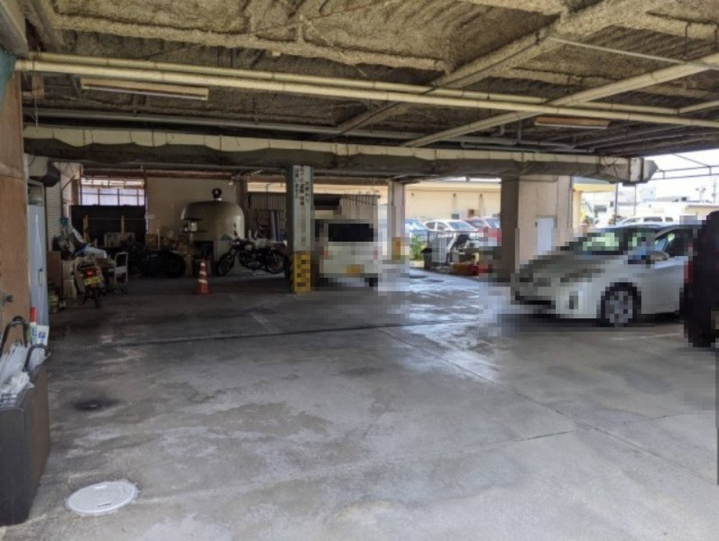 大橋ビルの駐車場