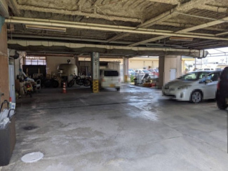 【駐車場】