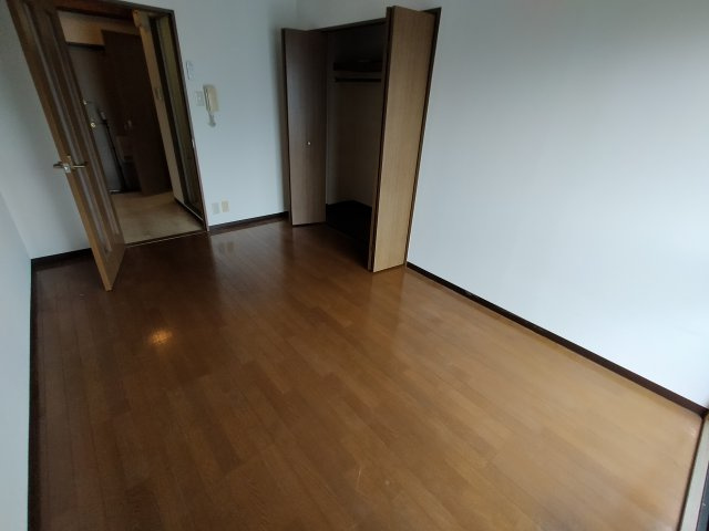  | EAST RESIDENCE NAGATA