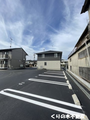 【駐車場】 | ヌーベルメゾン | 駐車スペースもあります