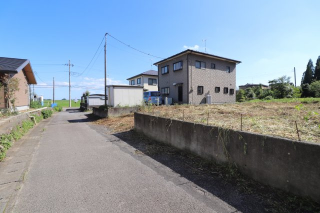 足利市多田木町の売地の前面道路含む現地写真