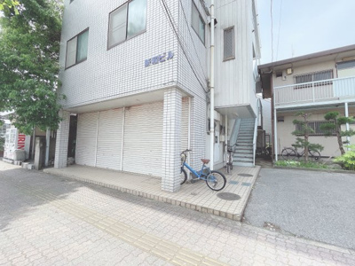 【エントランス】 | サンハイツ新和 | 落ち着いたエントランスです