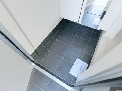 【玄関】 | KARIN御蔵通 | きれいな玄関です