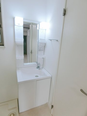 【独立洗面台】 | KARIN御蔵通 | 独立洗面台あり、毎朝おしゃれに忙しい女性の方におすすめです