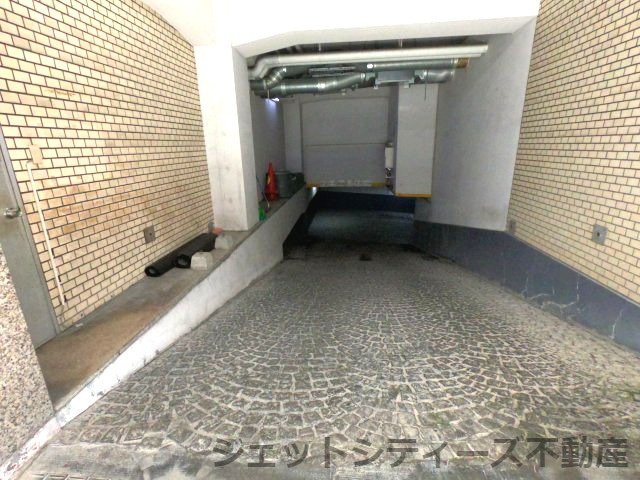 【その他共用部分】 | 共栄ビル | 駐車場