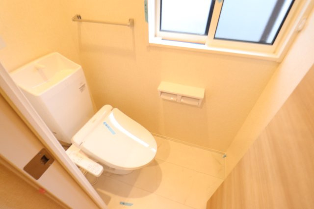 アムール太田Ⅲのトイレ|同間取り別号室の写真です。現況優先となります。