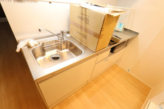 アムール太田Ⅲのキッチン|同間取り別号室の写真です。現況優先となります。