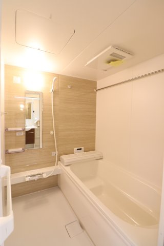 アムール太田Ⅲの浴室|同間取り別号室の写真です。現況優先となります。