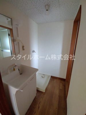 【洗面所】 | パークサイドハイムⅡ | 脱衣スペースもあります