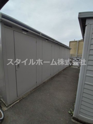 【その他】 | マロン・ドゥムール | 各戸専用物置です。