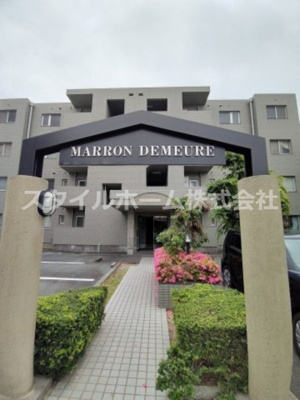 【エントランス】 | マロン・ドゥムール | 清潔なエントランスです