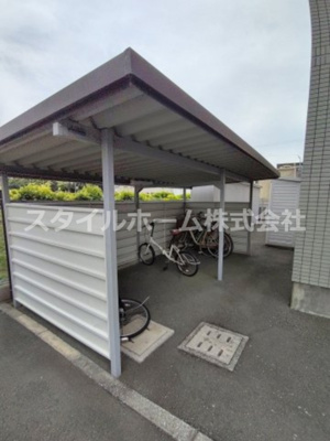 【その他共用部分】 | マロン・ドゥムール | 駐輪場です。