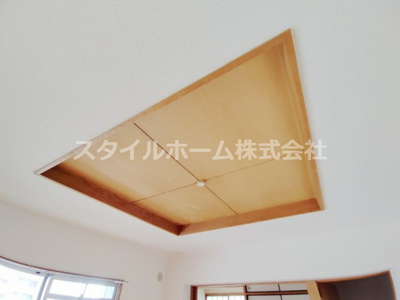 【その他】 | マロン・ドゥムール | リビング天井