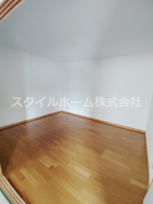 【居間・リビング】 | マロン・ドゥムール | ゆったりとしたリビングです