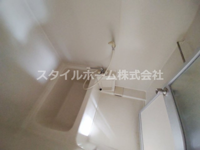 【浴室】 | マロン・ドゥムール | ゆったり過ごせるお風呂です