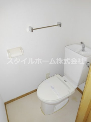 【トイレ】 | マロン・ドゥムール | 清潔感のあるトイレです
