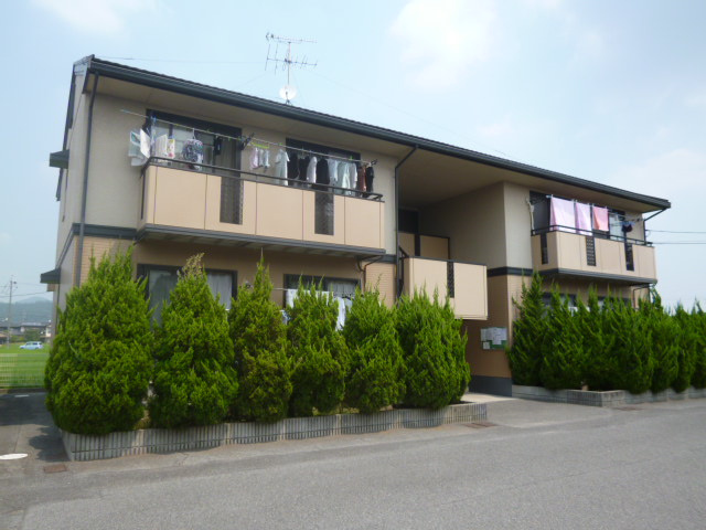 グリーンハイツAの外観