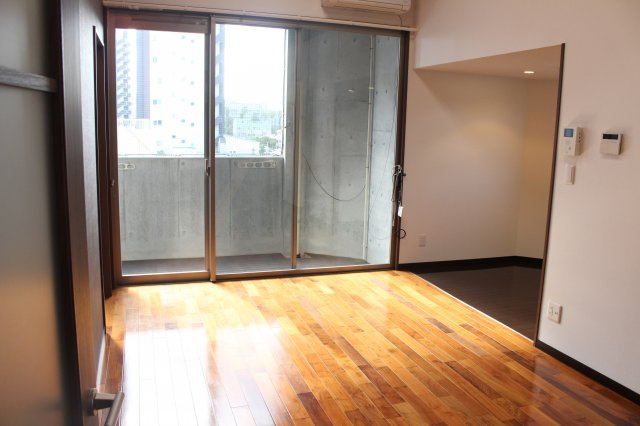 アルテマイスターグエルの洋室