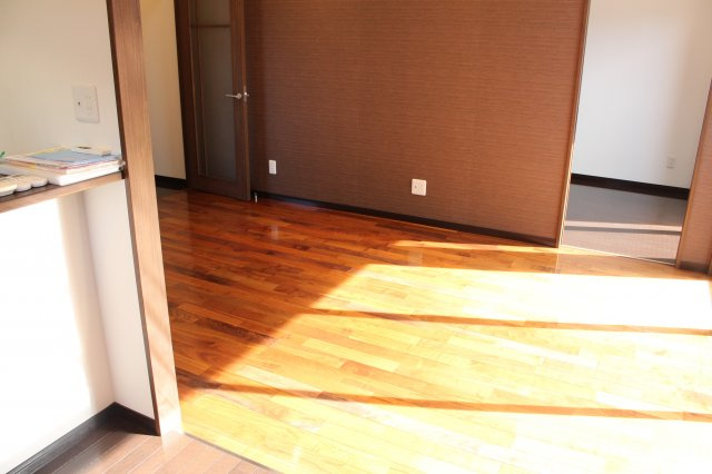 アルテマイスターグエルの居間・リビング