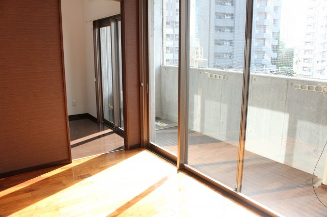 アルテマイスターグエルの洋室